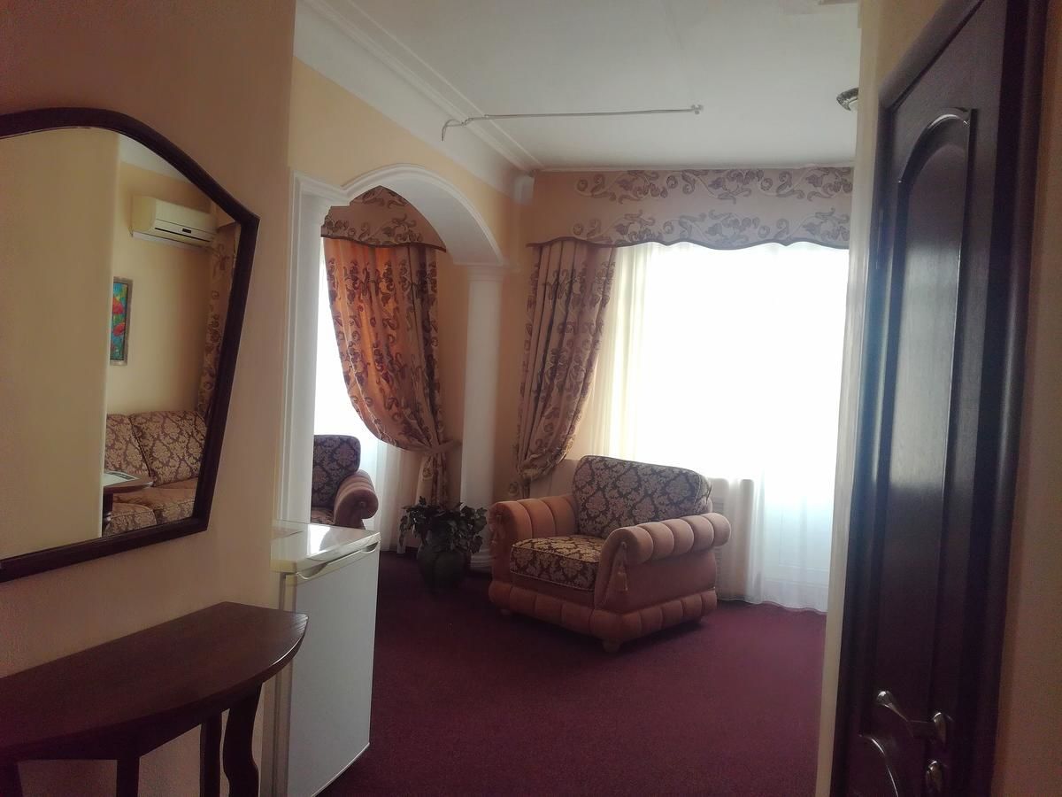 Отель Hotel Zhambyl Тараз-25